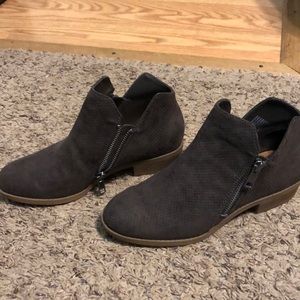 [university thread] TARGET brown booties